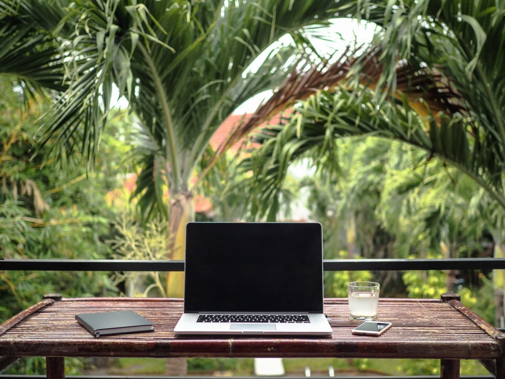 Modern-Day Nomads - Look for Remote Work